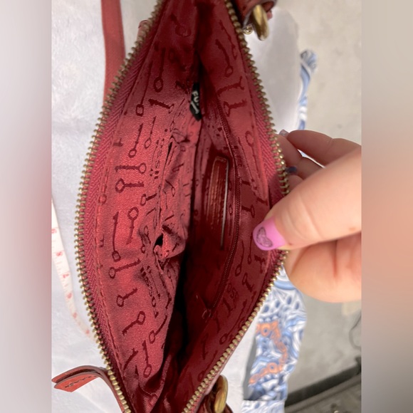 Red Fossil Crossbody bag. - Picture 7 of 7